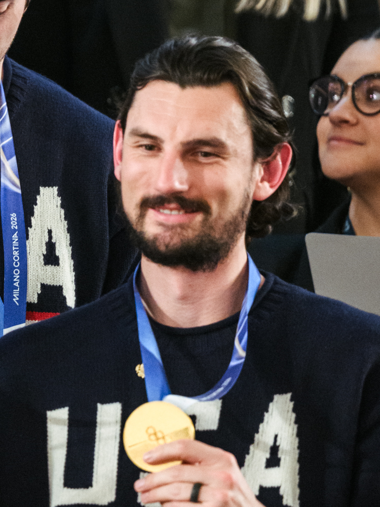 Connor Hellebuyck Demands Jets Trade Out!