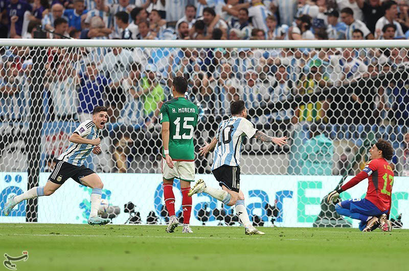 FIFA Bureaucrats Hammer Argentina Over Banner Chaos