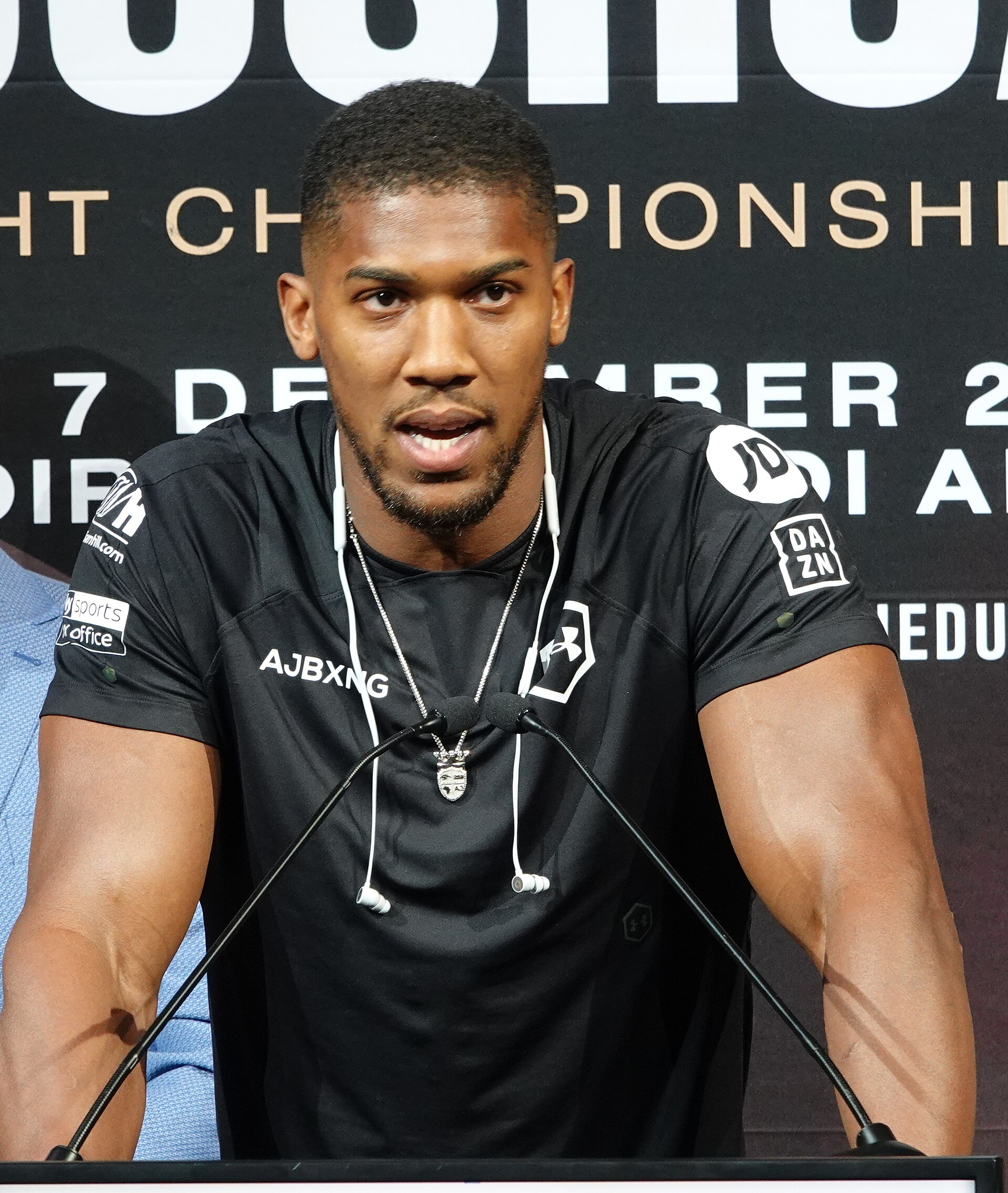 Joshua Survives Floor Drops To KO Prenga!