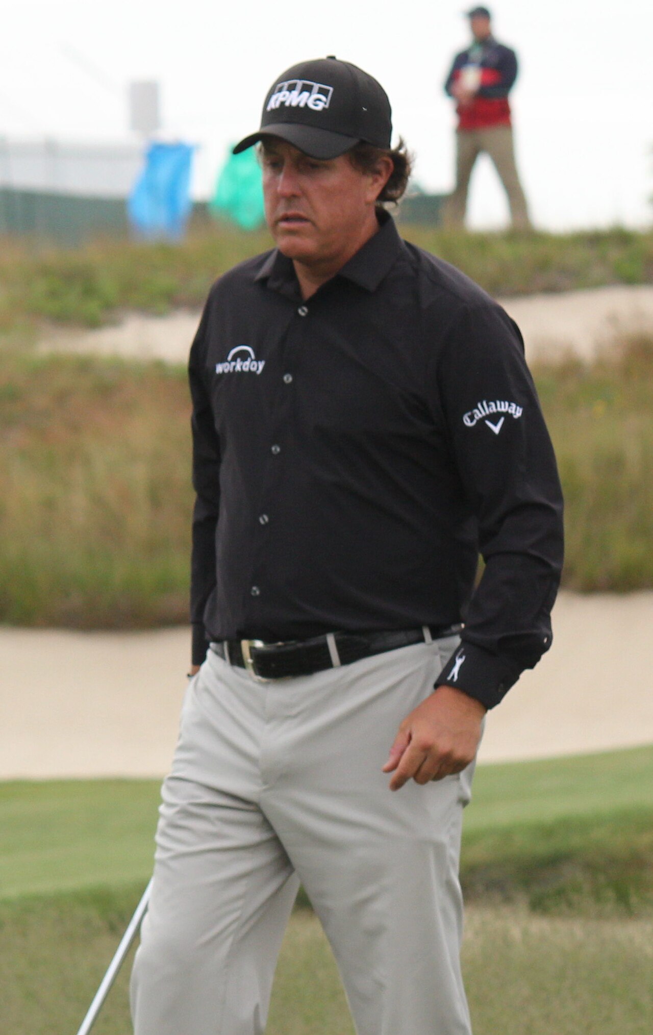 Mickelson's Club Exodus: Tactical Reputation Retreat